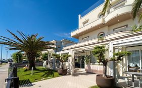Melody Hotel